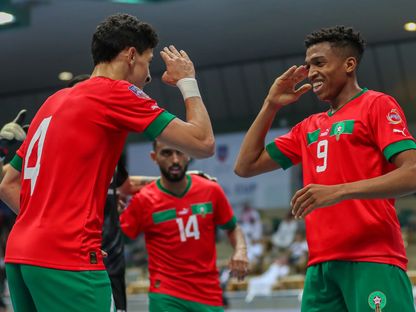 احتفال لاعبي منتخب المغرب لكرة القدم داخل القاعة بهدف في شباك منتخب لبنان - 9 يونيو 2023 - twitter/UAFAAC