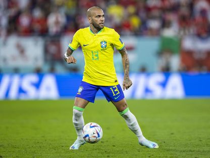 لاعب المنتخب البرازيلي داني ألفيش خلال مباراة اليابان الودية - 6 يونيو 2023 - Reuters