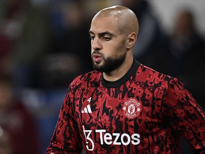سفيان أمرابط يشارك كبديل في فوز مانشستر يونايتد على ملعب بيرنلي في الدوري الإنجليزي 23-9-2023 - Reuters