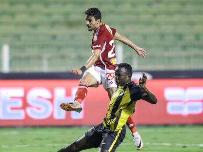 مهاجم الأهلي طاهر محمد طاهر يسدد كرة قوية تسكن شباك المقاولون العرب - 4 نوفمبر 2023 - FACEBOOK/ALAHLY