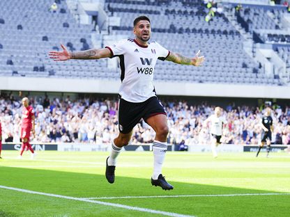 ألكسندر ميتروفيتش مهاجم فولهام يحتفل بعد التسجيل في مرمى ليفربول - 6 أغسطس 2022 - fulhamfc.com