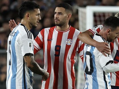 سانابريا يشكو "تهديدات كثيرة" بعد اتهامه بالإساءة لميسي