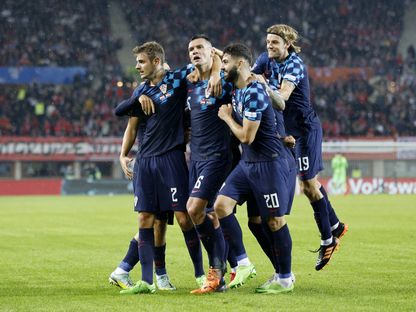 لاعبو كرواتيا يحتفلون بتسجيل هدف في شباك النمسا في دوري الأمم الأوروبية - 25 سبتمبر 2022 - REUTERS