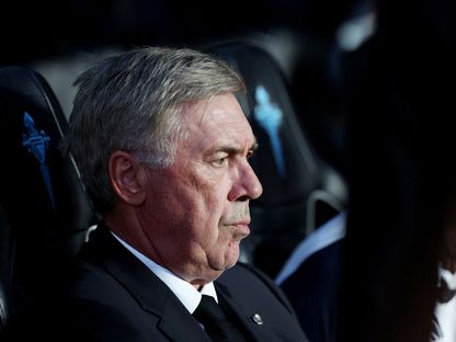 كارلو أنشيلوتي المدير الفني لريال مدريد الإسباني خلال مواجهة سيلتا فيغو - 25 أغسطس 2023 - reuters