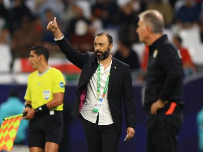 طارق السكتيوي مدرب منتخب المغرب في مباراة عمان بكأس العرب - 5 ديسمبر 2025 - Reuters