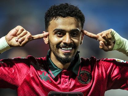 عبد العزيز العليوة لاعب الخلود يحتفل بتسجيل هدف في مرمى الشباب الدوري السعودي - 7 فبراير 2026 - X/@AlKholoodClub