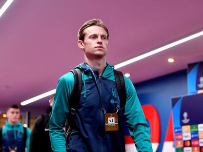 فرينكي دي يونغ لاعب وسط برشلونة قبل مواجهة باريس سان جيرمان في دوري أبطال أوروبا - 11 أبريل 2024 - X@DeJongFrenkie21