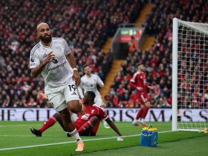 بريان مبيومو يحتفل بالتسجيل لمانشستر يونايتد ضد ليفربول - 19 أكتوبر 2025 - Reuters