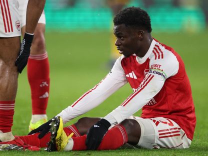 بوكايو ساكا لاعب أرسنال يسقط مصاباً أمام ولفرهامبتون - 18 فبراير 2026 - Reuters