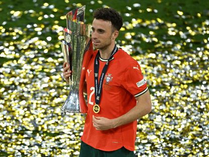 الراحل ديوغو جوتا بقميص المنتخب البرتغالي - 9 يونيو 2025 - REUTERS