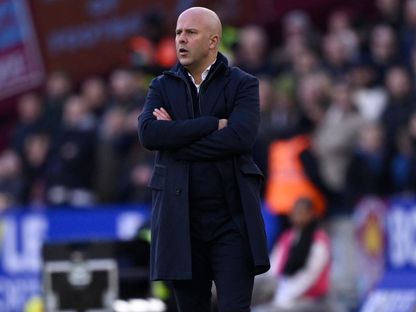 آرني سلوت مدرب ليفربول خلال مواجهة وست هام يونايتد في الدوري الإنجليزي الممتاز - 30 نوفمبر 2025 - Reuters