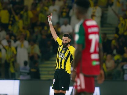بنزيما يحتفل بهدفه في مرمى الاتفاق بدوري روشن السعودي 21-4-2025 - ittihad/x