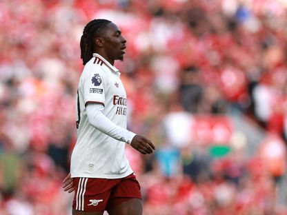 إيبريتشي إيز لاعب أرسنال خلال ظهوره الأول بقميص الفريق في مباراة ليفربول - 31 أغسطس 2025 - REUTERS