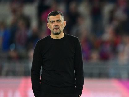 مدرب برتغالي خلفاً لبيولي في النصر؟