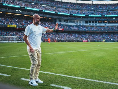 مدرب مانشستر سيتي بيب غوارديولا خلال مباراة ودية ضد ميلان - 28 يوليو 2024 - X/@ManCity