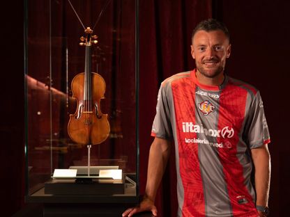 الإنجليزي جيمي فاردي يوقع لكريمونيزي الإيطالي في صفقة انتقال حر - 1 سبتمبر 2025 - X/USCremonese