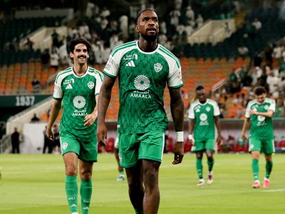 احتفال إيفان توني مهاجم الأهلي بتسجيل هدف في مرمى أبها في الدوري السعودي - 22 أغسطس 2026 - X/@ALAHLI_FC