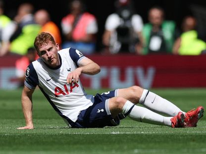 ديان كولوسيفسكي لاعب توتنهام بعد إصابته بمواجهة كريستال بالاس بالدوري الإنجليزي الممتاز - 11 مايو 2025 - Reuters