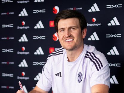 هاري ماغواير يوقّع على عقد جديد مع مانشستر يونايتد - 7 أبريل 2026 - X/@ManUtd