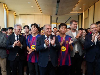 جوان لابورتا رئيس برشلونة خلال زيارة فريقه لكوريا الجنوبية - 2 أغسطس 2025 - X@FCBarcelona