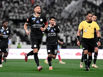 يانيك كاراسكو يحتفل بتسجيل هدف للشباب في شباك الرياض بدوري روشن السعودي - 23 فبراير 2026 - X/@AlShababSaudiFC