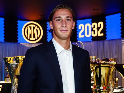 مهاجم إنتر الشاب بيو إسبوزيتو بعد تجديد عقده مع النادي الإيطالي - 6 سبتمبر 2026 - X@Inter