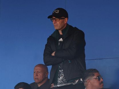 زين الدين زيدان خلال مباراة الجزائر ونيجيريا بربع نهائي كأس إفريقيا - 10 يناير 2026 - Reuters