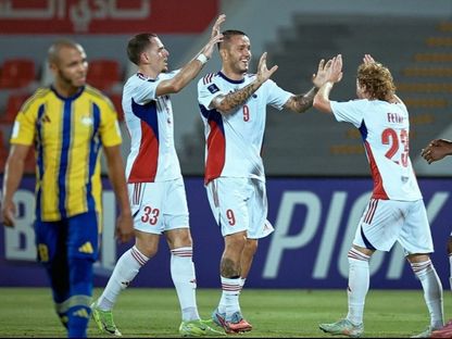 لاعبو الشارقة يحتفلون بالتسجيل ضد الغرافة في أبطال آسيا للنخبة - 15 سبتمبر 2025 - the-afc.com