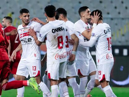 لاعبو الزمالك المصري يحتفلون بالتسجيل في مرمى فريق حرس الحدود - 13 أبريل 2025 - X@ZSCOfficial