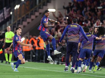 ماركوس راشفورد مهاجم برشلونة يحتفل بهدفه في مرمى ريال مدريد في الدوري الإسباني - 10 مايو 2026 - Reuters