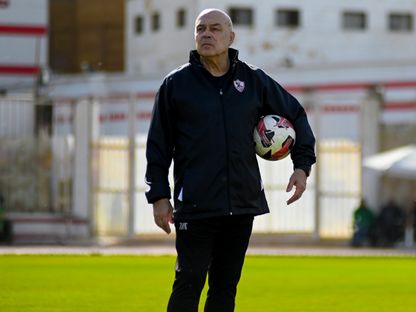 كريستيان غروس مدرب الزمالك خلال تدريبات الفريق - 22 ديسمبر 2024 - X/@ZSCOfficial