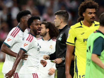 صورة قديمة لـ"شد الشعر" تعزز "نظرية المؤامرة" في ريال مدريد
