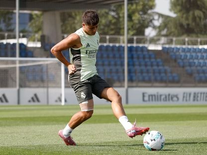 التركي أردا غولر لاعب ريال مدريد خلال تدريبات الفريق - 6 أغسطس 2026 - www.realmadrid.com