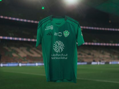 4 سعوديين في تشكيلة الأهلي الأساسية أمام الاتحاد بديربي جدة