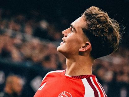 لاعب أرسنال ماكس دومان يسجل في مباراة إبسويتش تاون بكأس الرابطة الإنجليزية المحترفة - 15 سبتمبر 2026 - arsenal.com