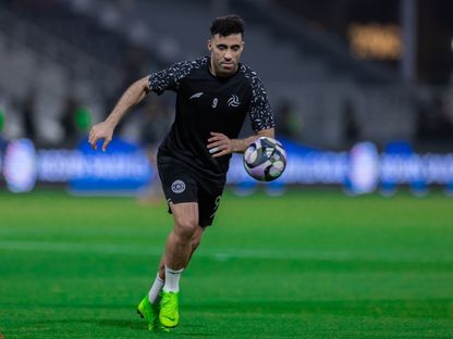 عبد الرزاق حمد الله نجم الشباب قبل مواجهة الاتحاد بدوري روشن السعودي - 20 مايو 2025 - X/@aawsat_spt