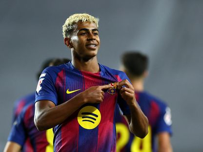 لامين يامال يحتفل بهدفه في مباراة برشلونة ورايو فايكانو بالدوري الإسباني - 31 أغسطس 2025 - Reuters