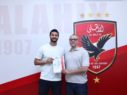 الأهلي يرد على حسام حسن بتمديد عقد محمد الشناوي لمدة عامين