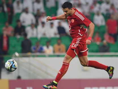 عمر السومة مهاجم نادي العربي مسجلاً هدف التعادل في شباك السد - 10 مارس 2024 - X/@alarabi_club