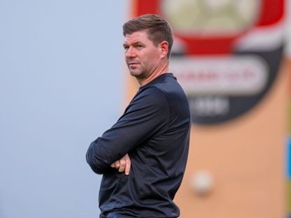 جيرارد: تراجع ليفربول لا يشكل "أزمة" وسلوت يحتاج إلى حلول