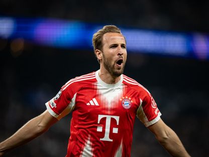 احتفال هاري كين نجم بايرن ميونيخ بتسجيل هدف في مرمى ريال مدريد بدوري أبطال أوروبا - 7 أبريل 2026 - X/@SPL