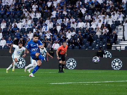 روبن نيفيز لاعب الهلال لحظة تسجيل هدف في مرمى نيوم بالدوري السعودي - 16 مايو 2026 - X/@Alhilal_FC