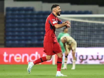 احتفال عبد القادر بدران لاعب ضمك بتسجيل هدف في مرمى الفيحاء بالدوري السعودي - 15 مايو 2026 - X/@@StatsSPL