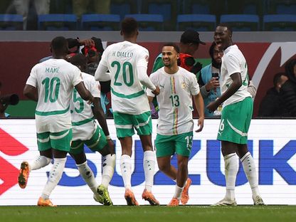 احتفال لاعبي السنغال بتسجيل هدف في مرمى مالي بربع نهائي كأس إفريقيا - 9 يناير 2026 - Reuters