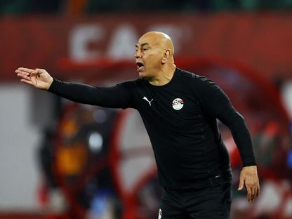 حسام حسن مدرب مصر خلال مواجهة كوت ديفوار بربع نهائي كأس أمم إفريقيا - 10 يناير 2026 - Reuters