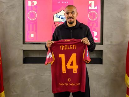 المهاجم الهولندي دونيل مالين بعد انضمامه إلى نادي روما - 16 يناير 2026 - X/@ASRomaEN