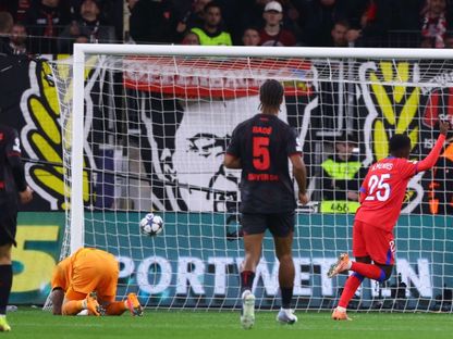 نونو مينديز يتألق في مباراة باير ليفركوزن وباريس سان جيرمان بدوري أبطال أوروبا - 21 أكتوبر 2025 - Reuters