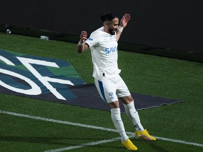 احتفال سلطان مندش بتسجيل هدف للهلال في مرمى الشباب بالدوري السعودي - 27 فبراير 2026 - X/@Alhilal_FC