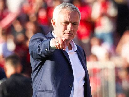 جوزيه مورينيو خلال الظهور الأول له مع بنفيكا ضد إيه في أس في الدوري البرتغالي - 20 سبتمبر 2025 - facebook/SLBenfica