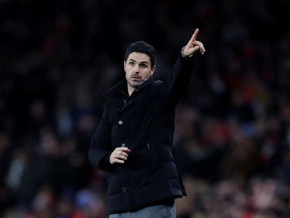 ميكيل أرتيتا مدرب أرسنال يتفاعل مع مجريات مباراة بايرن ميونيخ بدوري أبطال أوروبا - 28 نوفمبر 2025 - Reuters